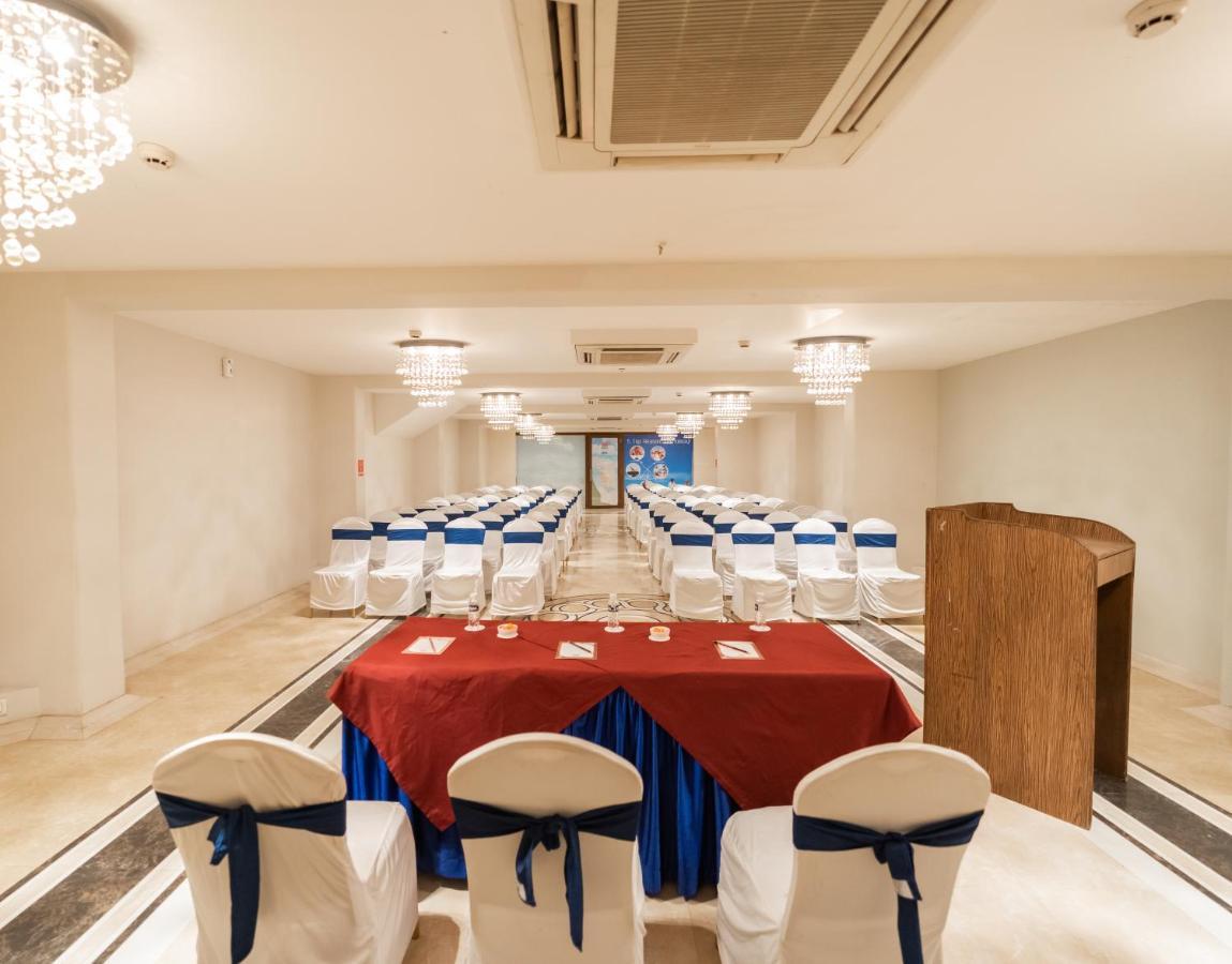 Neelams The Grand Hotel Calangute Buitenkant foto