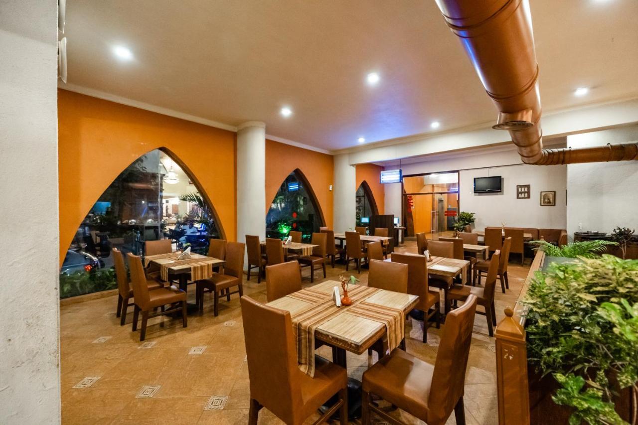 Neelams The Grand Hotel Calangute Buitenkant foto